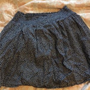 Old navy floral skirt